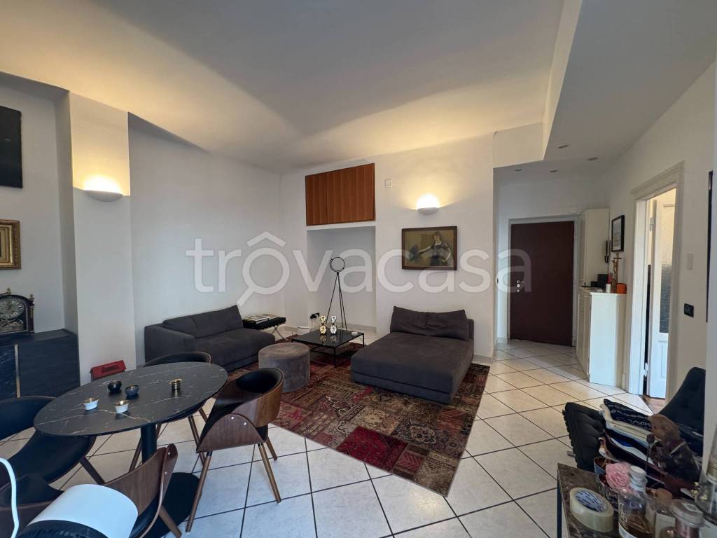 appartamento in affitto a Milano in zona Cinque Giornate