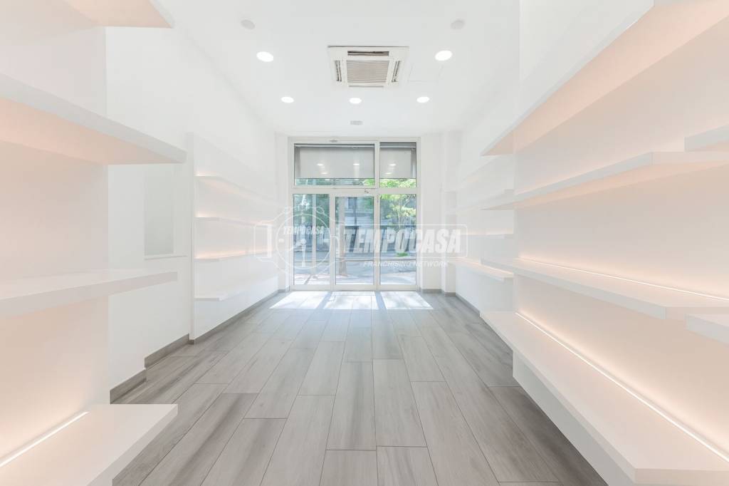 negozio in affitto a Milano in zona Porta Nuova