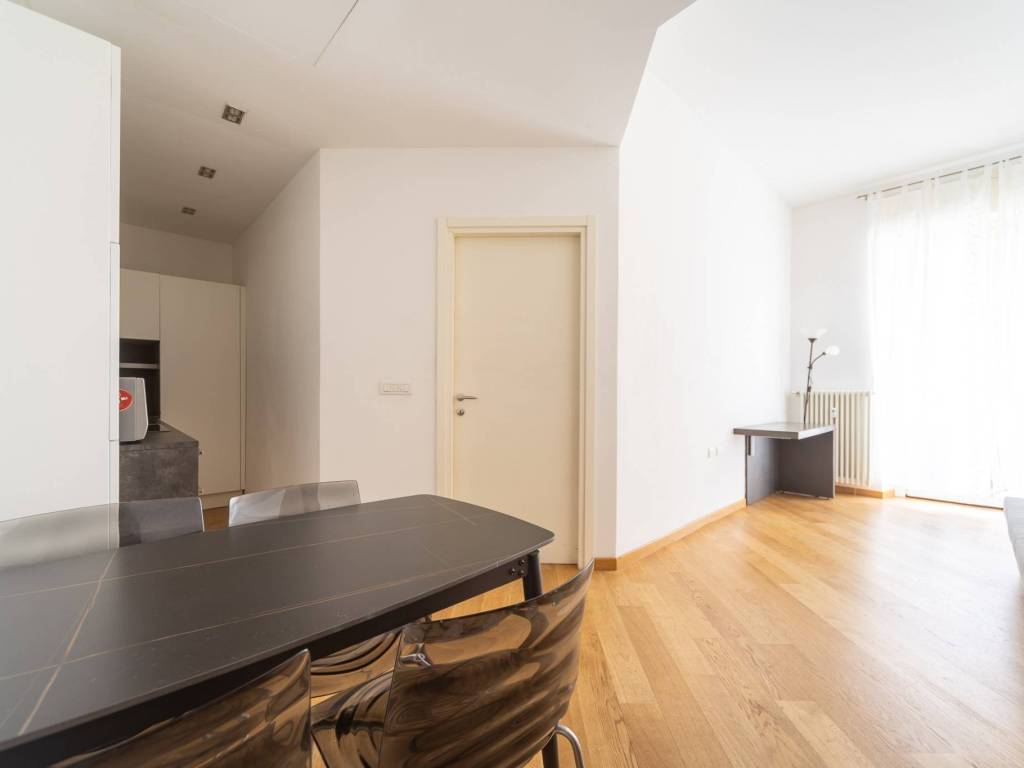 appartamento in affitto a Milano in zona Guastalla