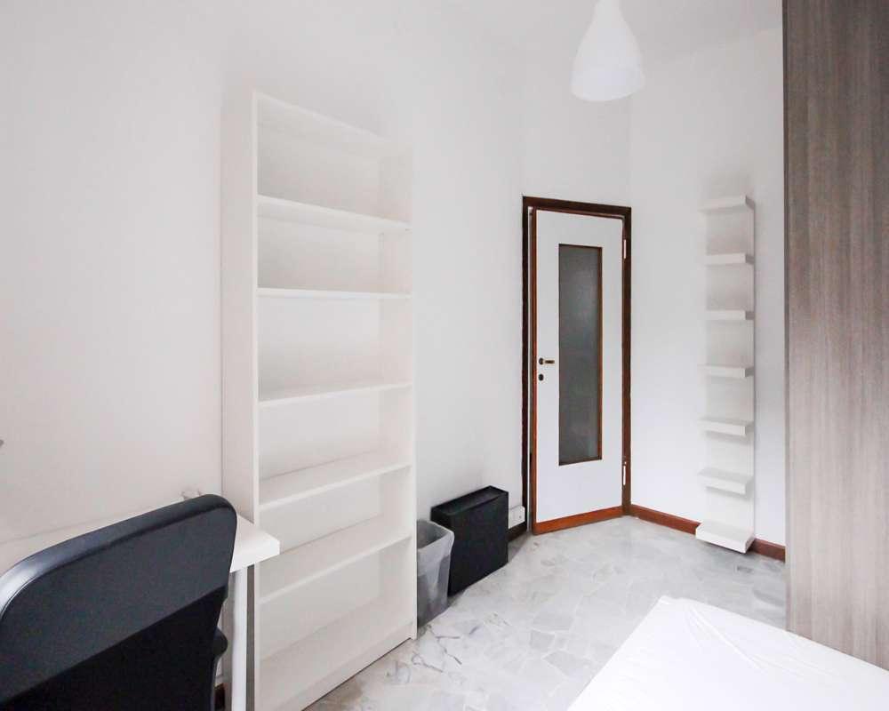 appartamento in affitto a Milano in zona Lorenteggio