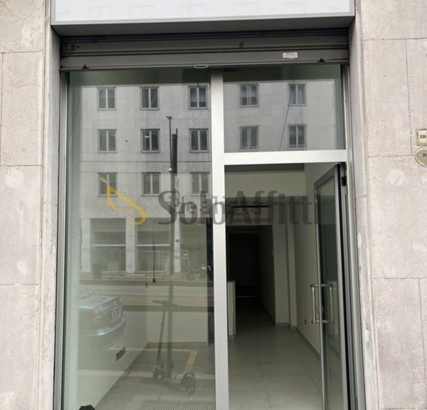 negozio in affitto a Milano