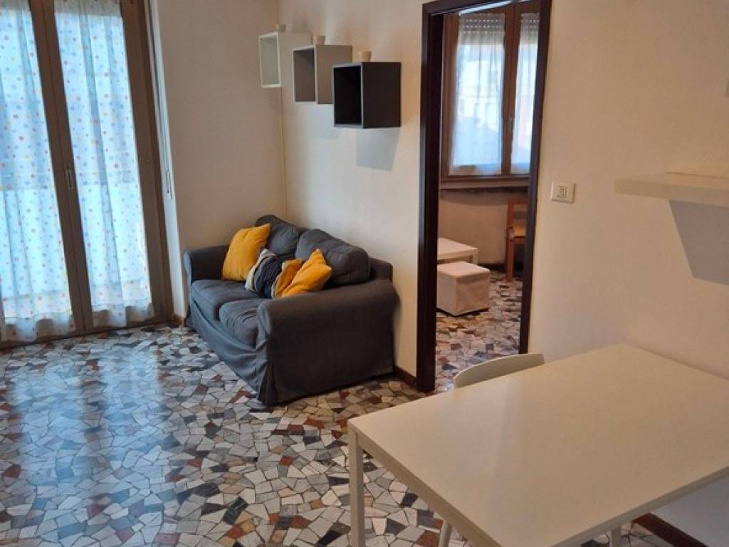 appartamento in affitto a Milano in zona Piazzale Lodi