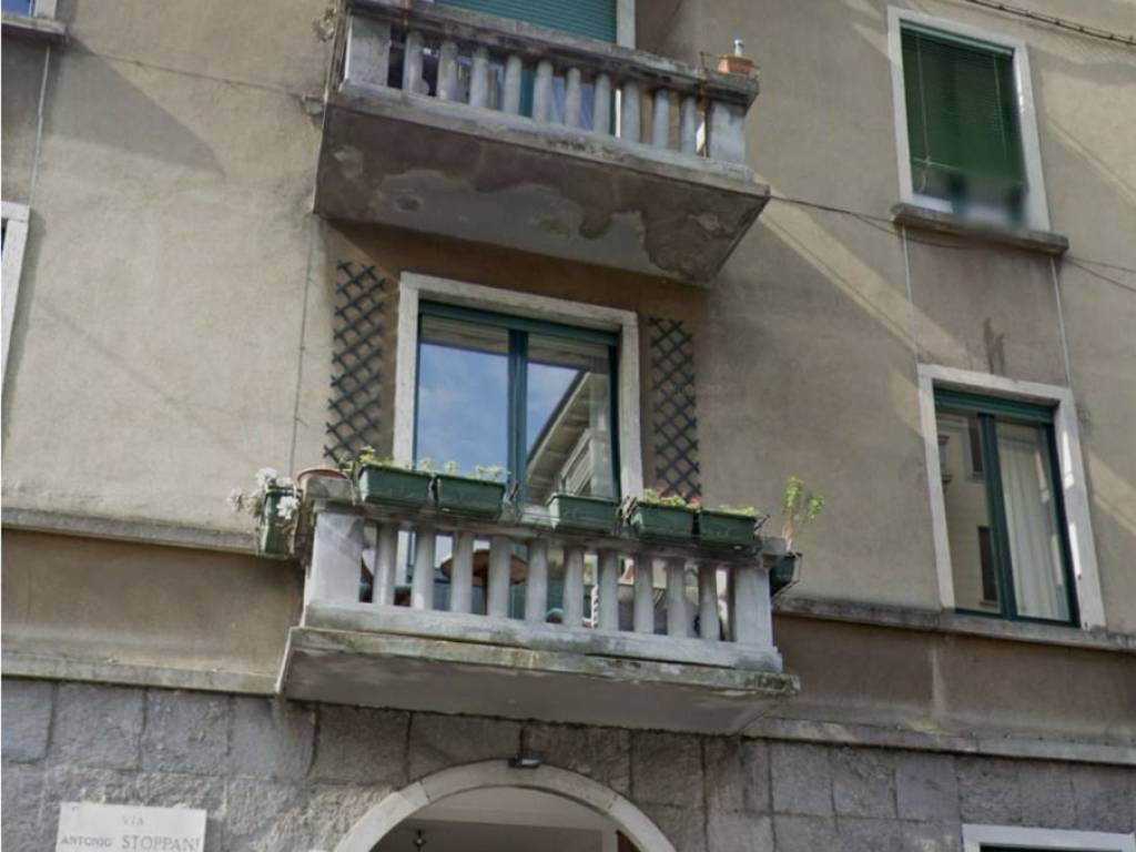 negozio in affitto a Milano in zona Centro Direzionale