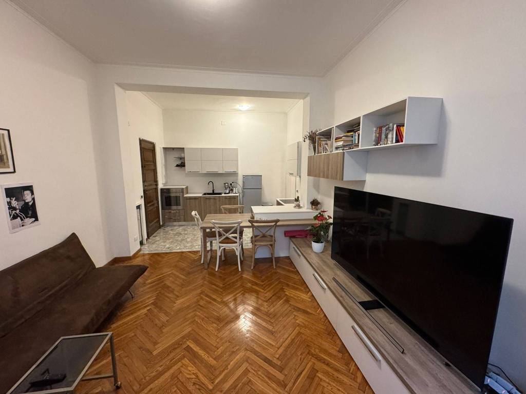 appartamento in affitto a Milano in zona Guastalla