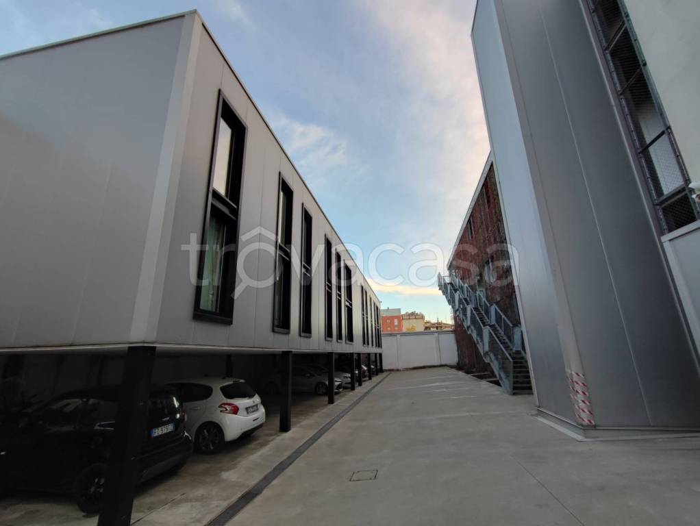 appartamento in affitto a Milano in zona Famagosta