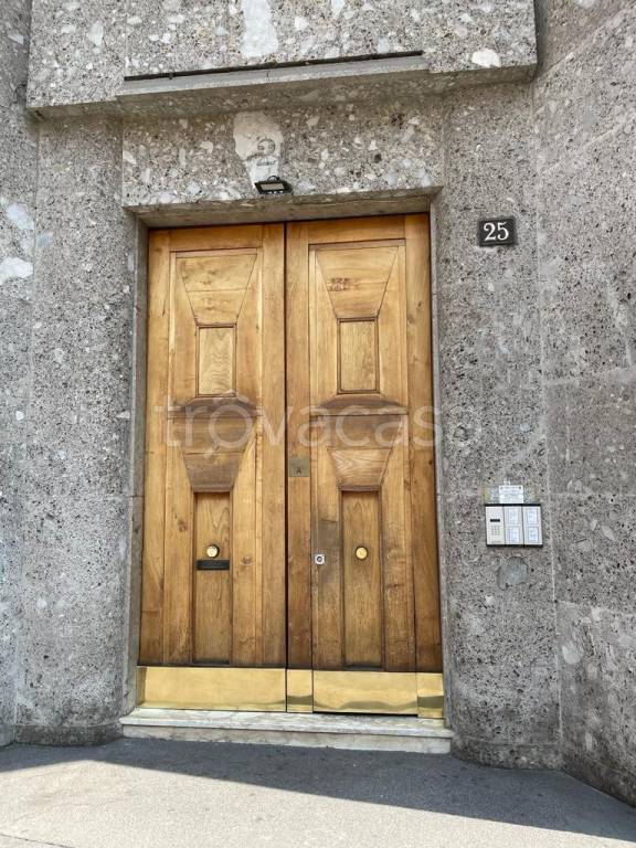 appartamento in affitto a Milano in zona Isola