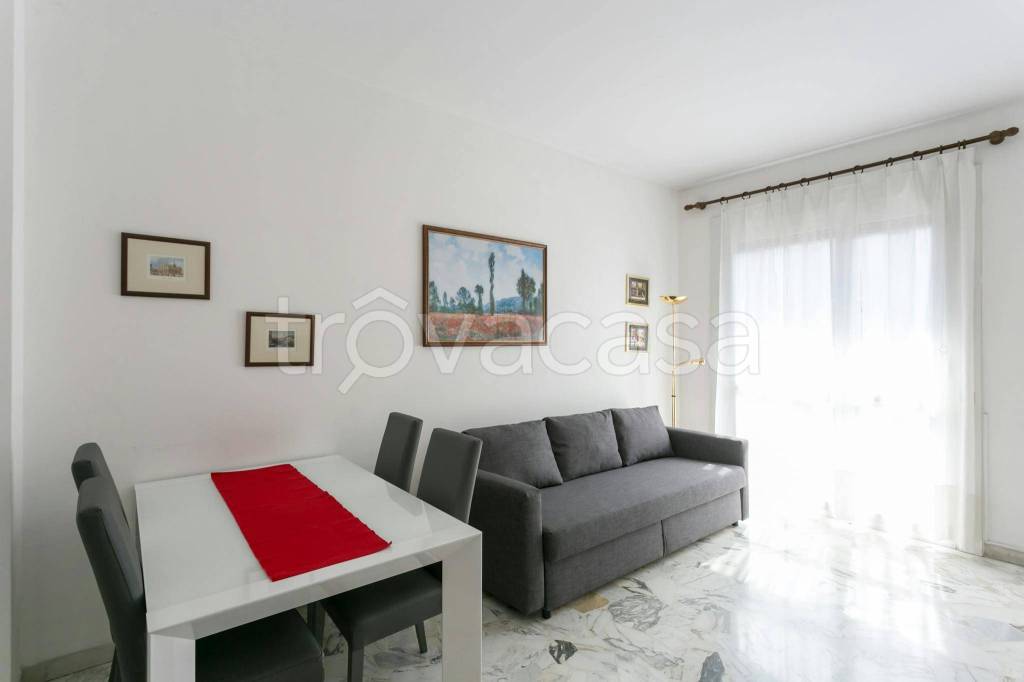 appartamento in affitto a Milano in zona Lorenteggio