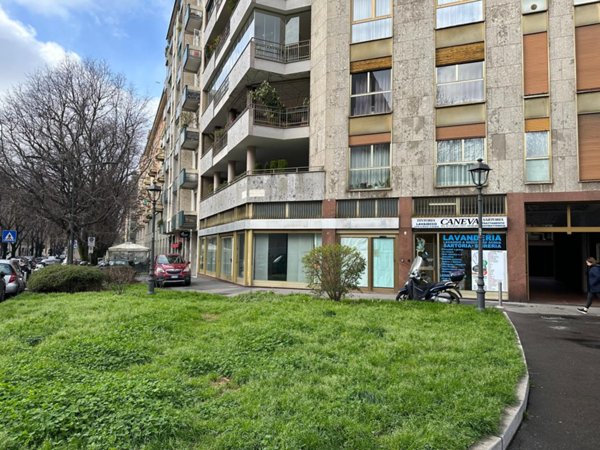 negozio in affitto a Milano in zona Sempione