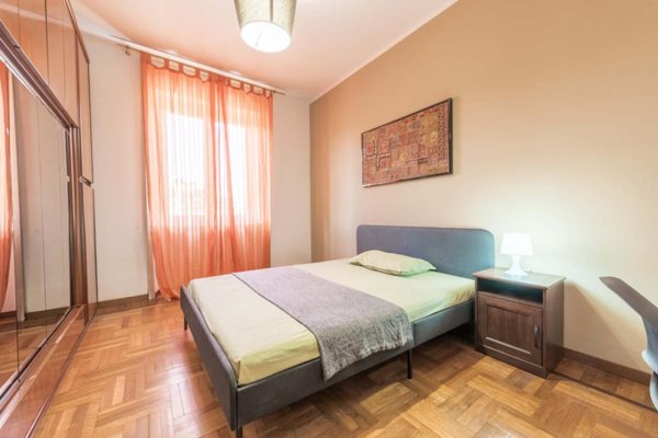 negozio in affitto a Milano in zona Isola