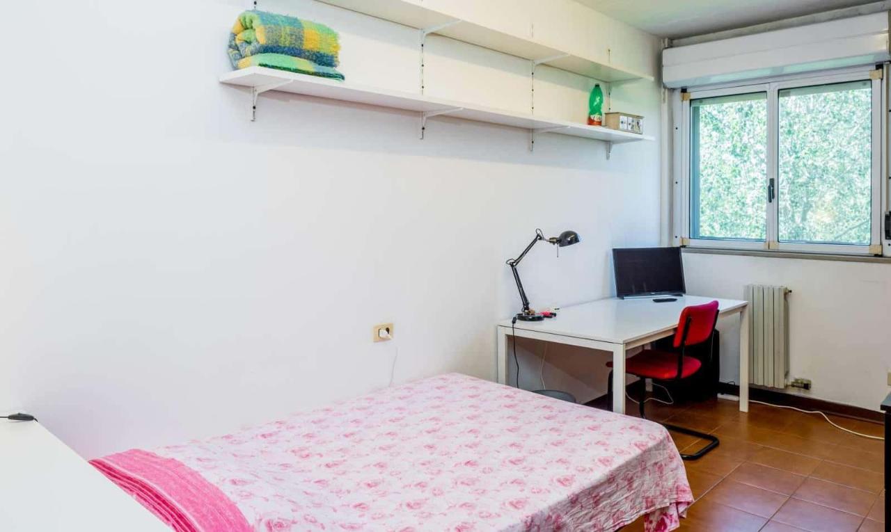 negozio in affitto a Milano in zona Chiesa Rossa