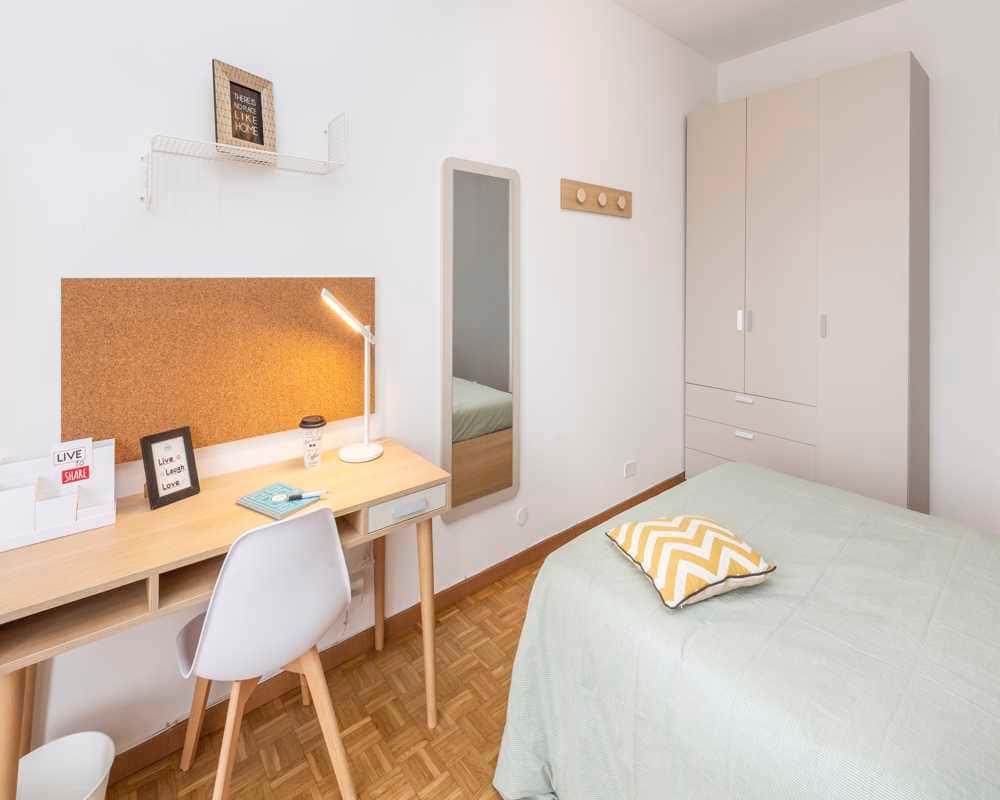 negozio in affitto a Milano in zona Porta Genova