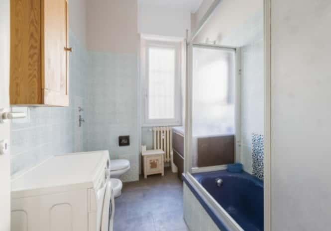 negozio in affitto a Milano in zona Famagosta