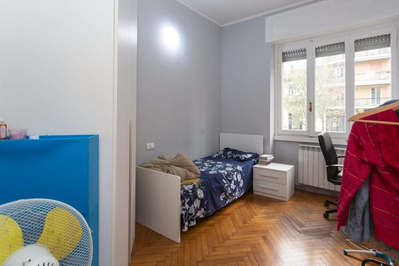 negozio in affitto a Milano in zona San Cristoforo