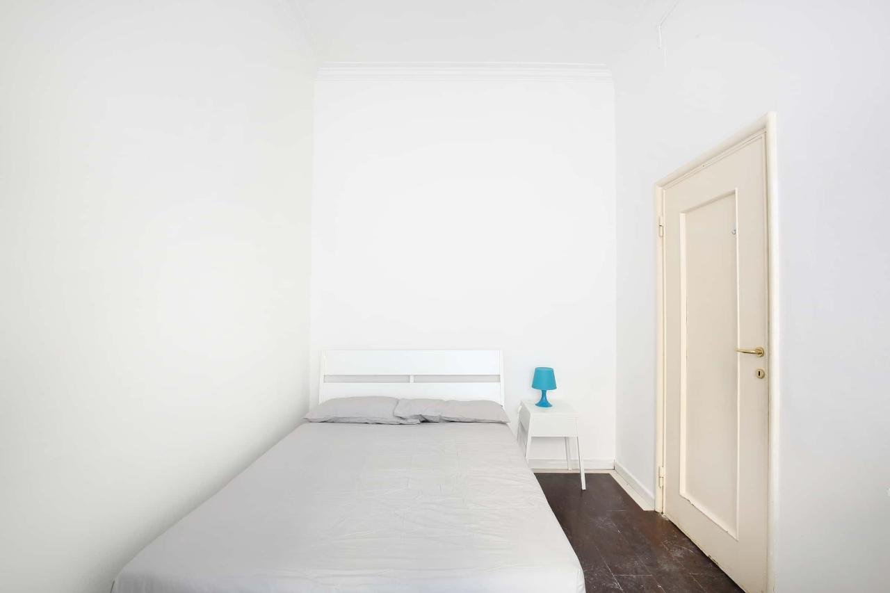 negozio in affitto a Milano in zona Centro Direzionale