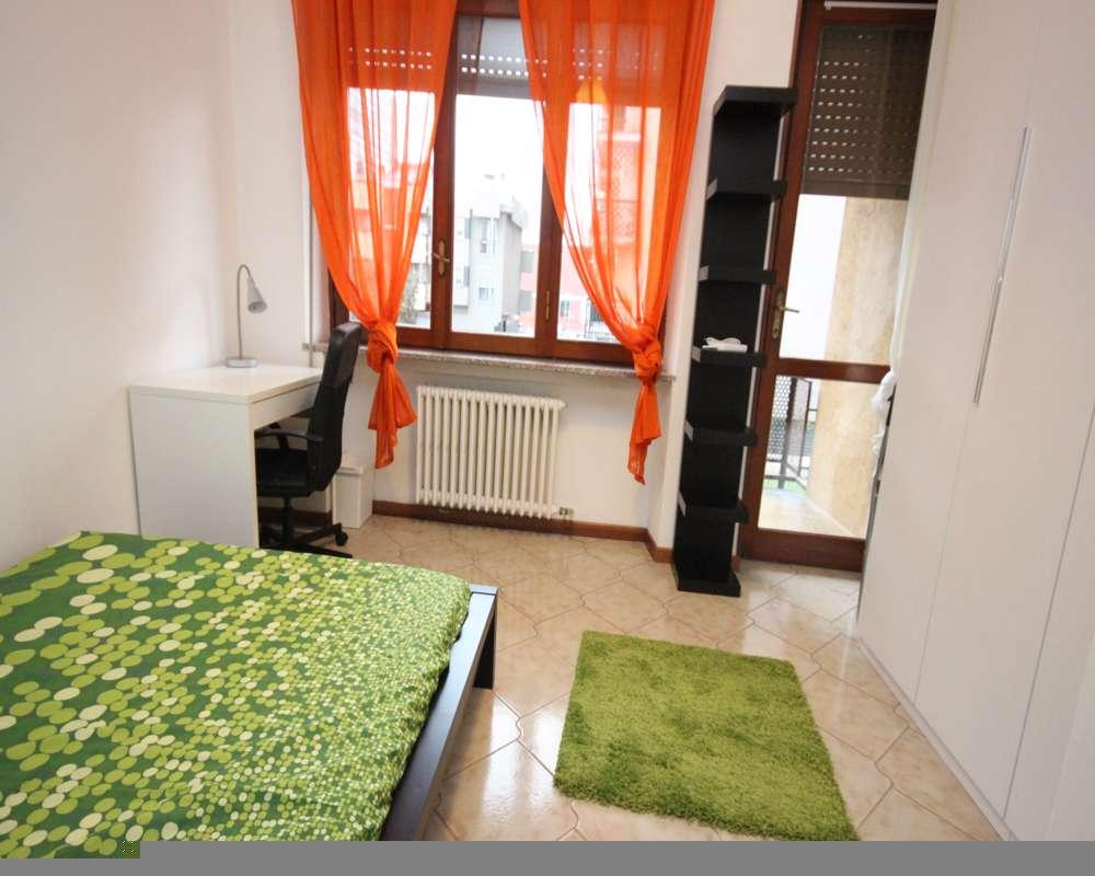 negozio in affitto a Milano in zona Affori