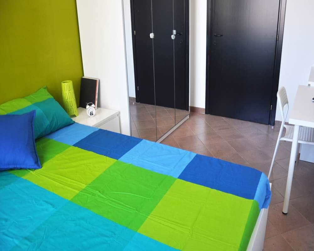 negozio in affitto a Milano in zona Montalbino
