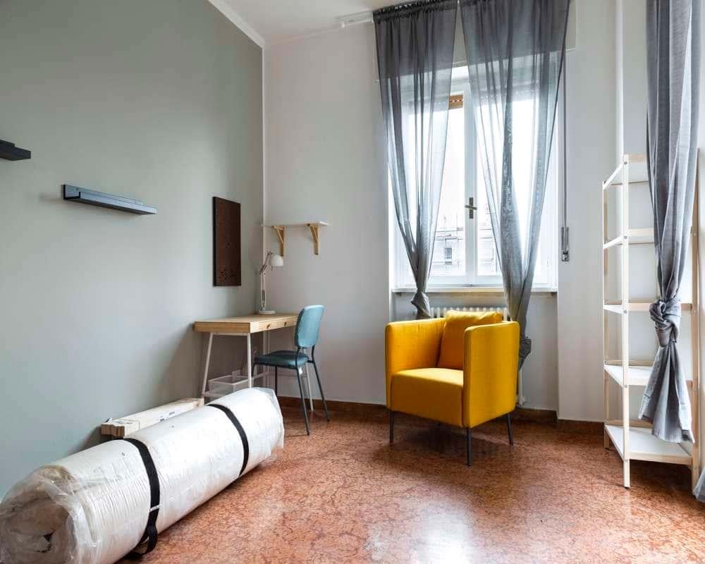 negozio in affitto a Milano in zona Corvetto