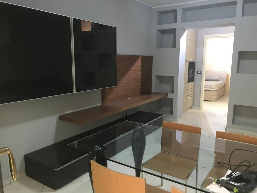 appartamento in affitto a Milano in zona Centro Direzionale
