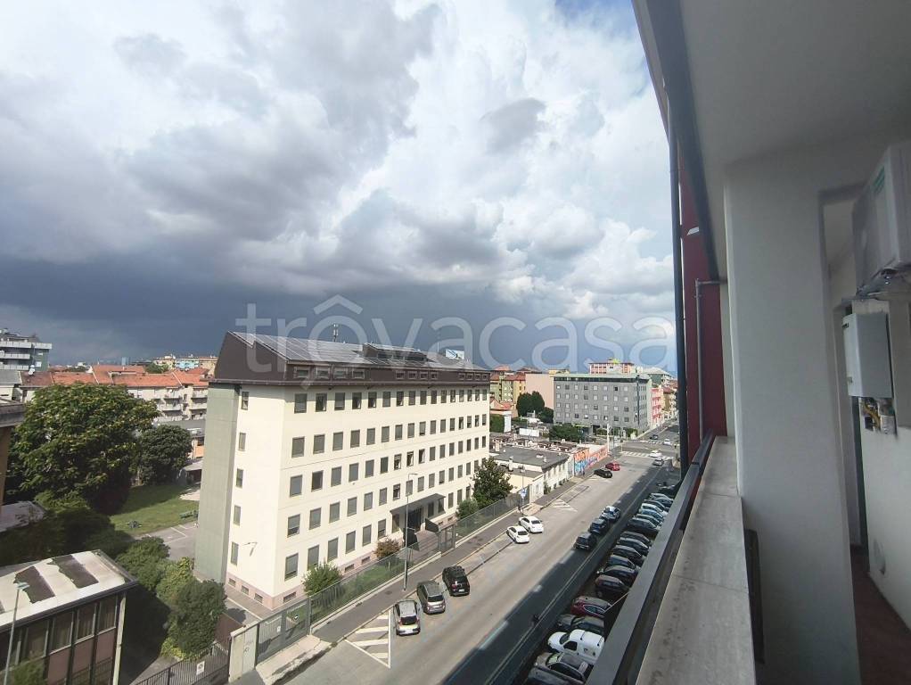 appartamento in affitto a Milano in zona Famagosta