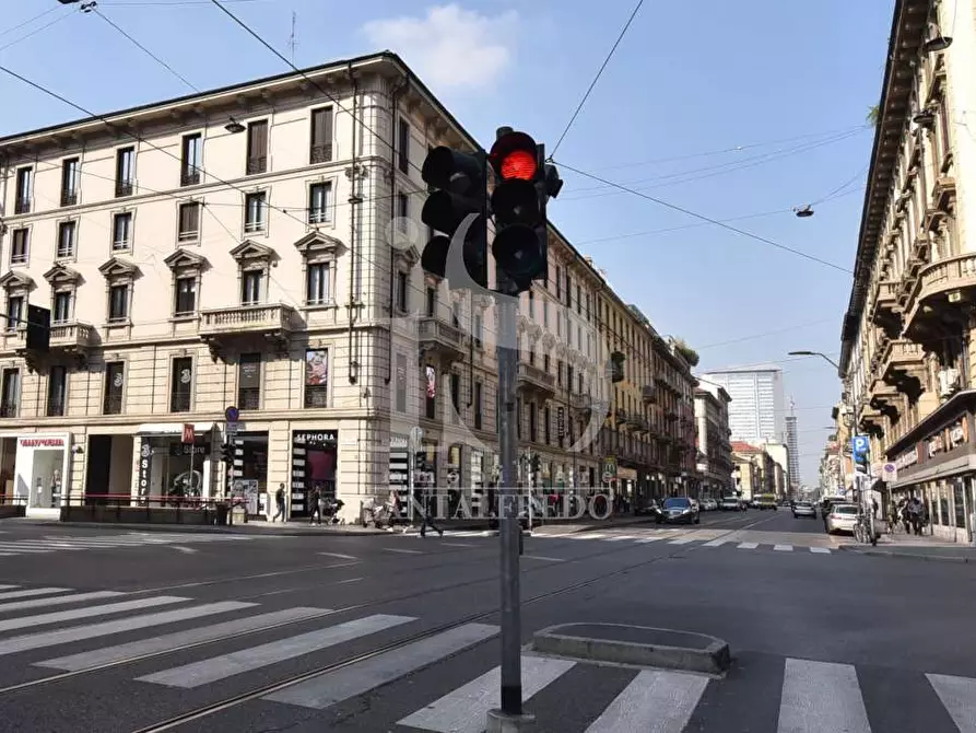 negozio in affitto a Milano