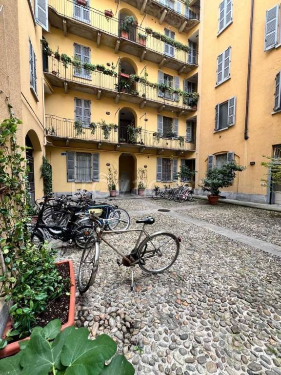 appartamento in affitto a Milano in zona Porta Genova