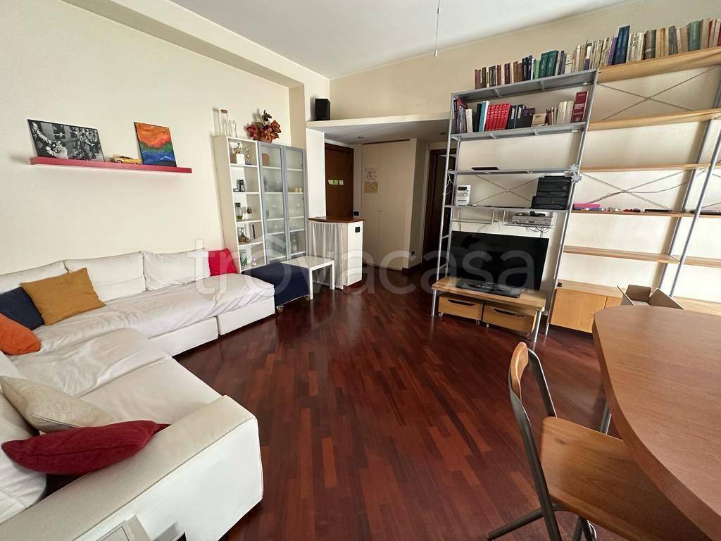appartamento in affitto a Milano in zona Solari