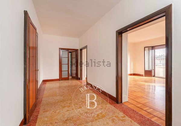 appartamento in affitto a Milano in zona Porta Nuova