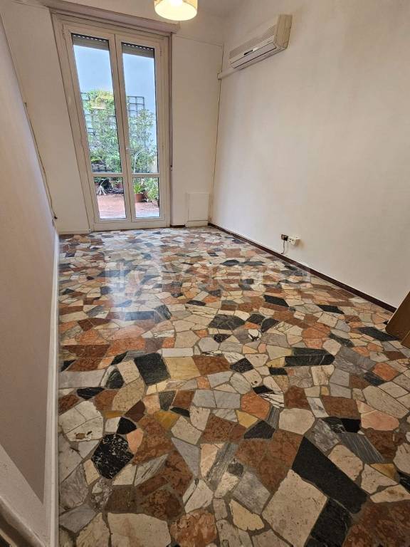 ufficio in affitto a Milano in zona Guastalla