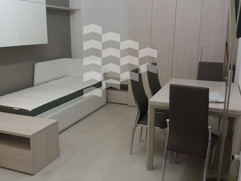 appartamento in affitto a Milano in zona Famagosta