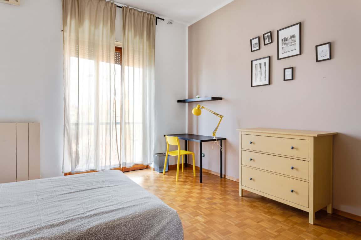 negozio in affitto a Milano in zona Guastalla