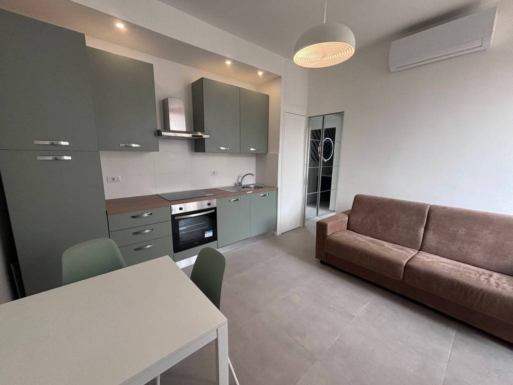 appartamento in affitto a Milano in zona Famagosta