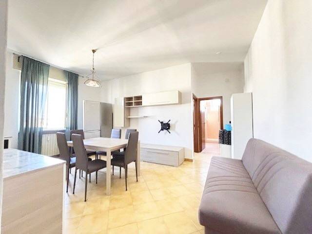 appartamento in affitto a Milano in zona Famagosta