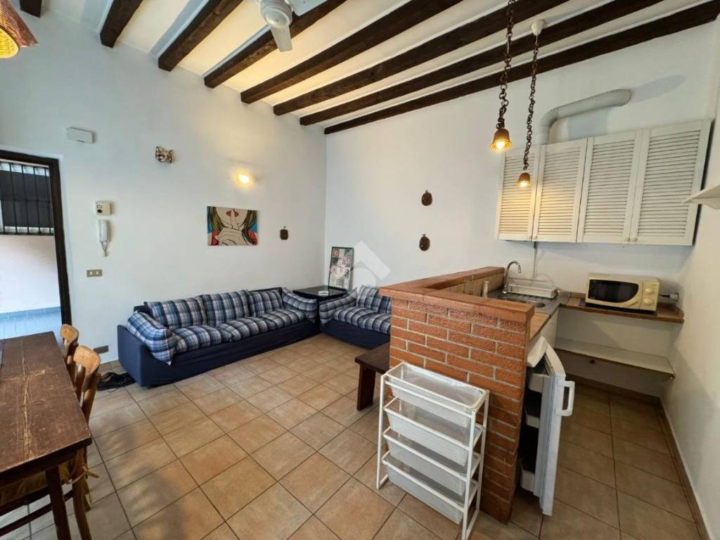 appartamento in affitto a Milano in zona Bocconi