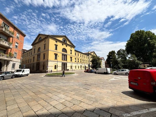 appartamento in affitto a Milano in zona Sant'Ambrogio