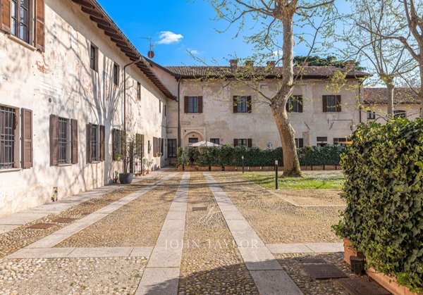 casa indipendente in affitto a Milano in zona Ronchetto sul Naviglio