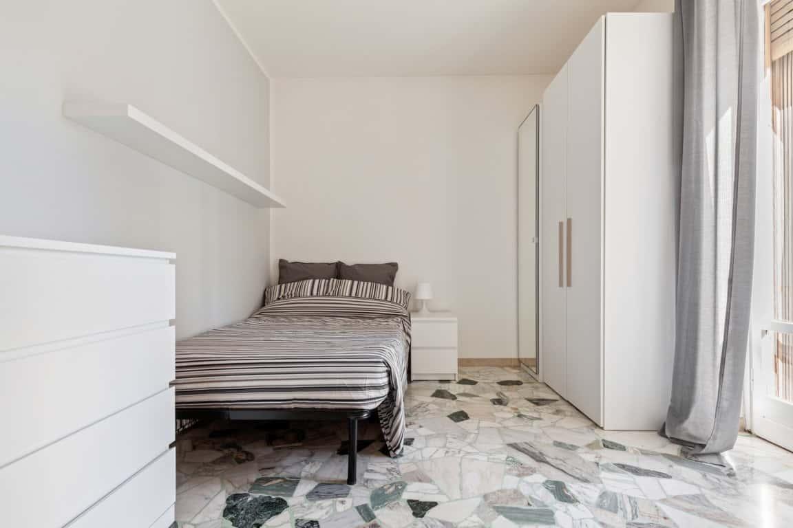negozio in affitto a Milano in zona Lorenteggio