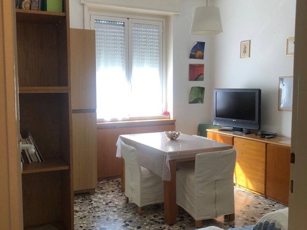 appartamento in affitto a Milano in zona Famagosta