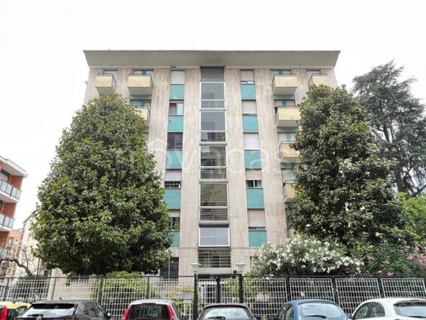 appartamento in affitto a Milano in zona Sant'Ambrogio