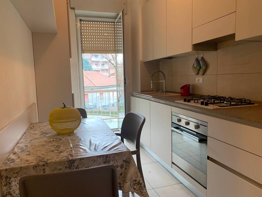 appartamento in affitto a Milano in zona Baggio