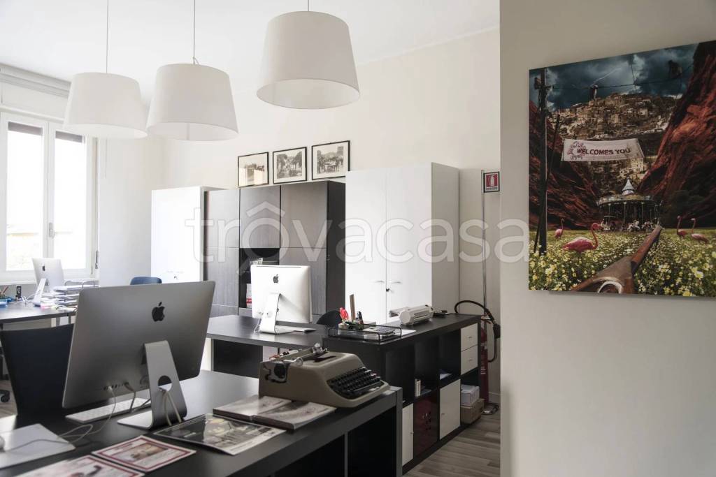 ufficio in affitto a Milano
