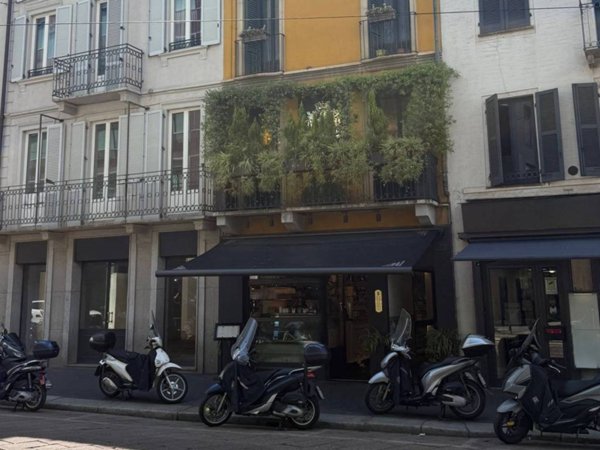 negozio in affitto a Milano