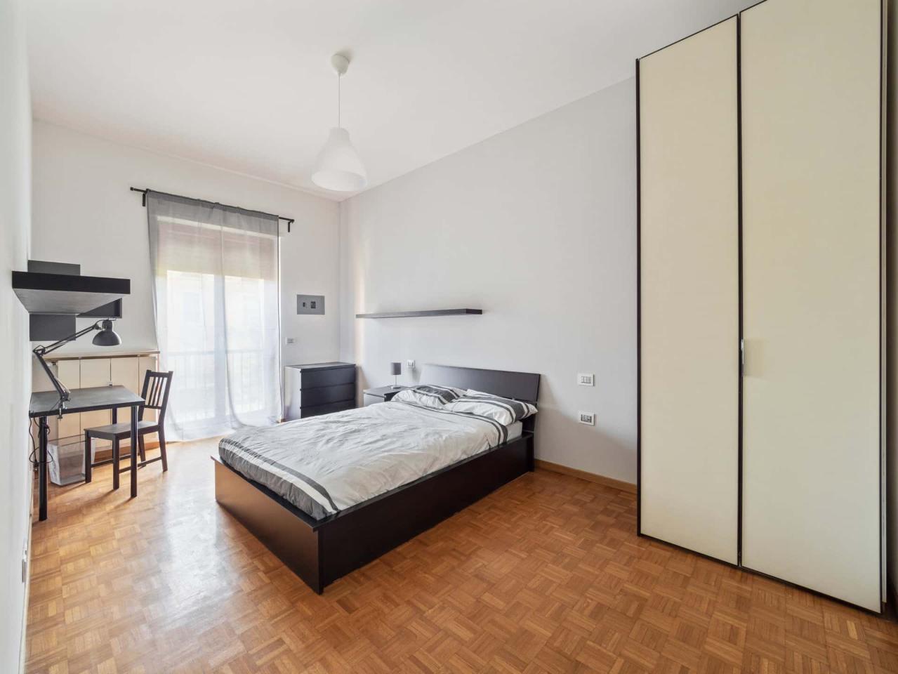 negozio in affitto a Milano in zona Guastalla