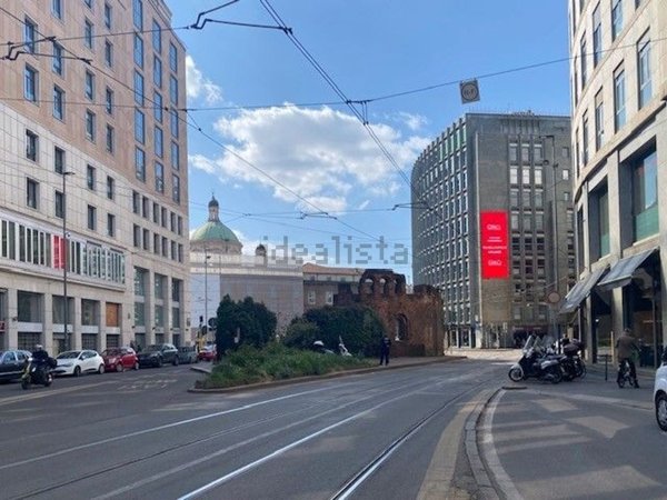negozio in affitto a Milano