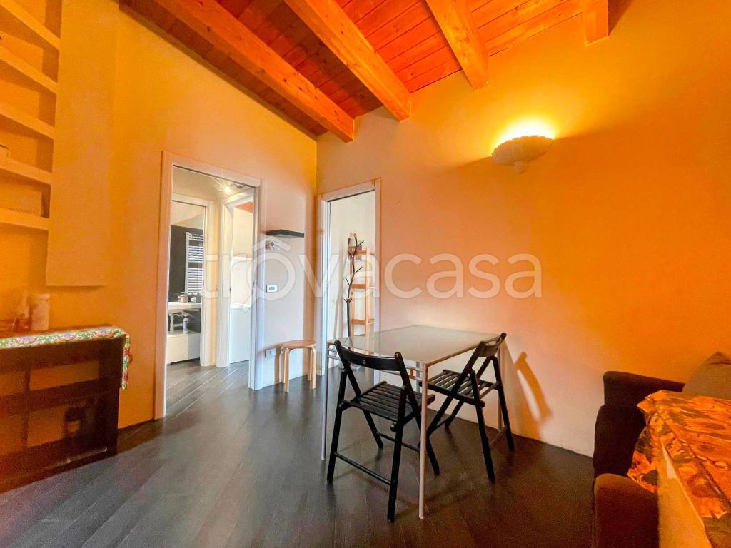 appartamento in affitto a Milano in zona Isola