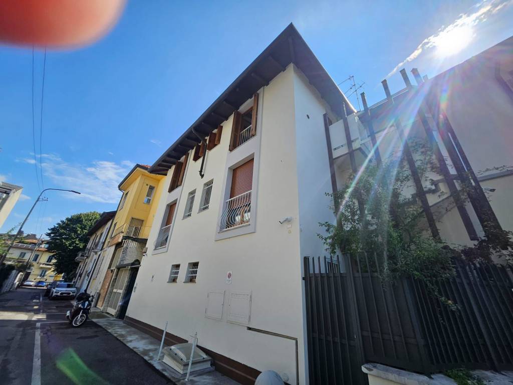 appartamento in affitto a Milano in zona Sempione