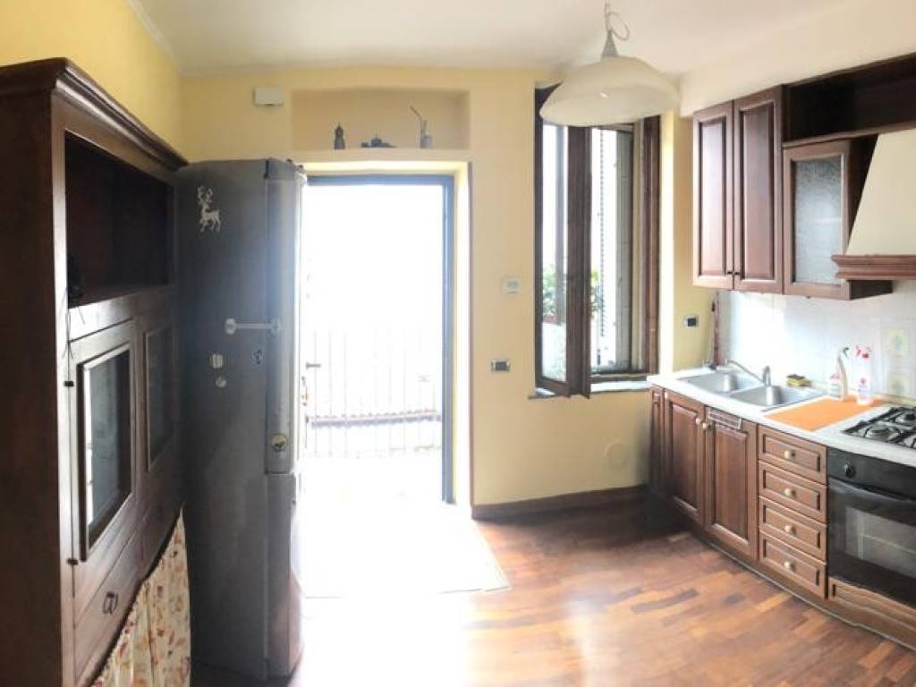 appartamento in affitto a Milano in zona Famagosta