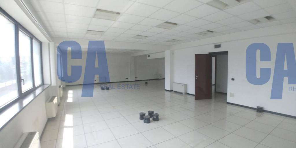 locale di sgombero in affitto a Milano in zona Gallaratese