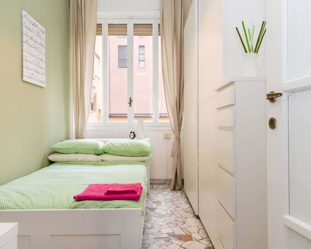 negozio in affitto a Milano in zona Maggiolina