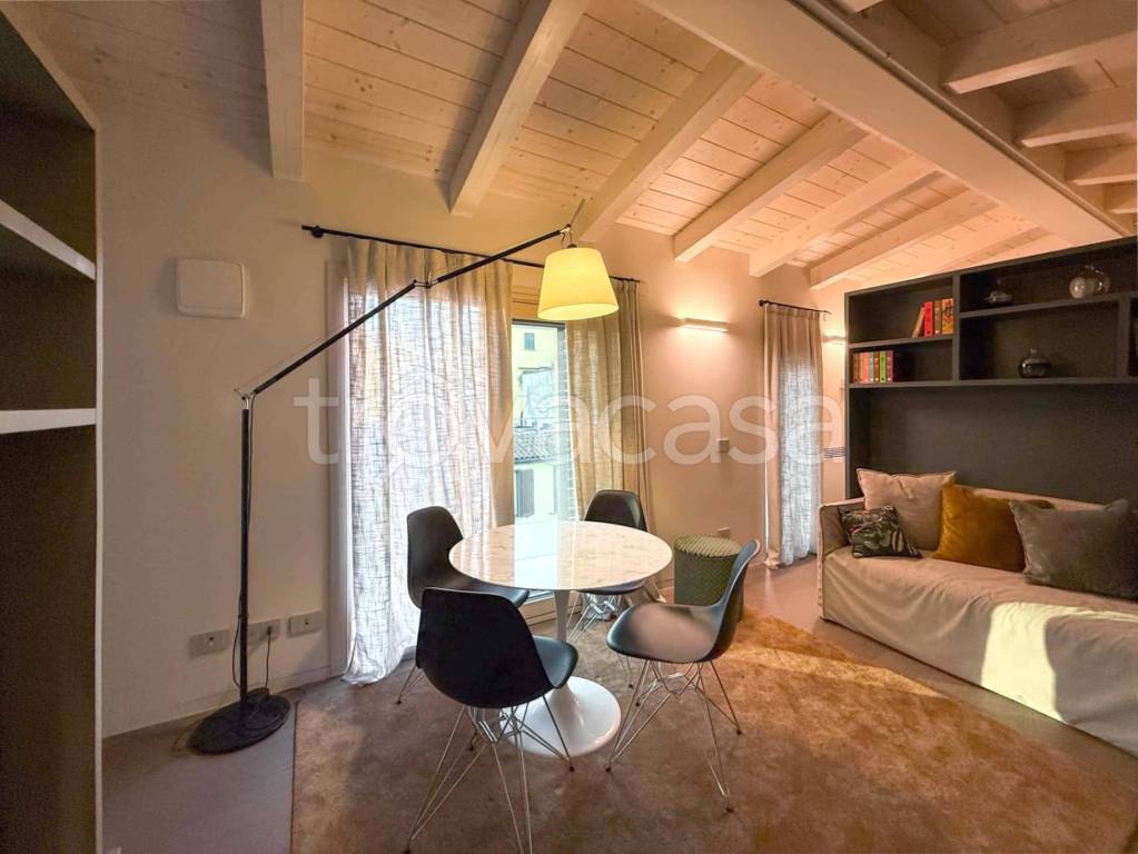 appartamento in affitto a Milano in zona Porta Garibaldi