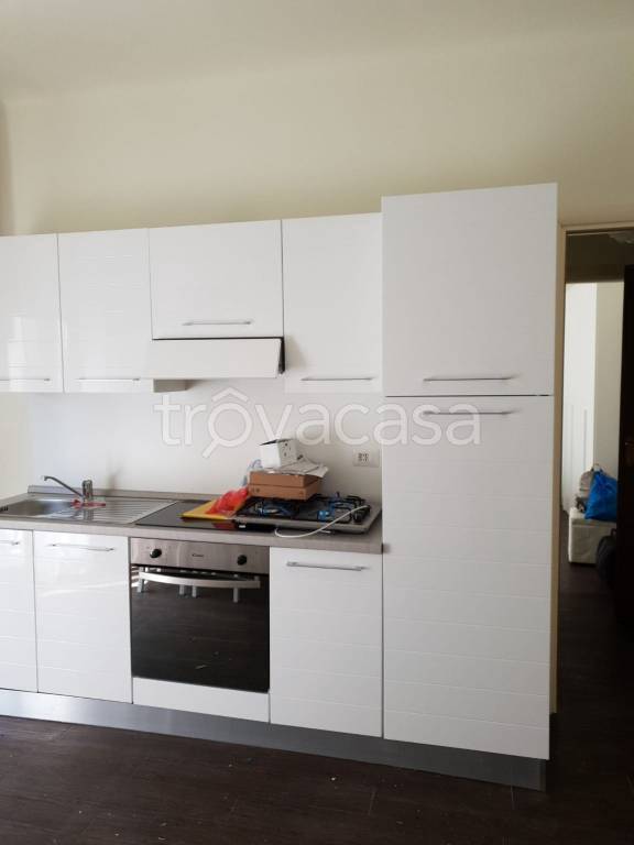appartamento in affitto a Milano in zona Famagosta